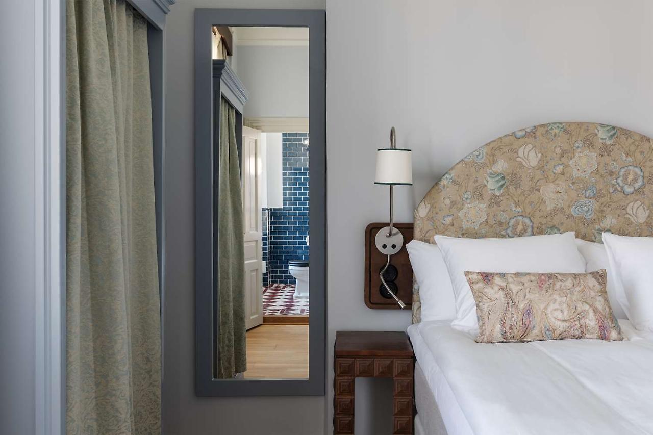 Ruth, Worldhotels Crafted Hotel
